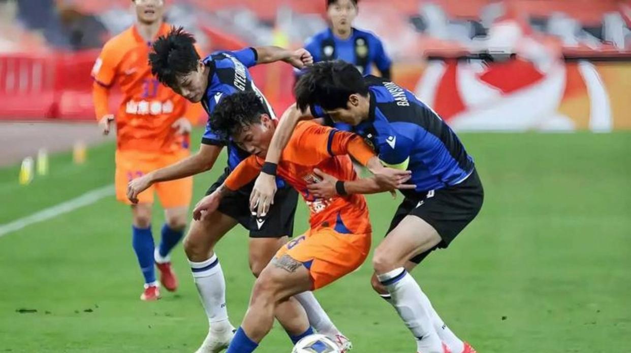 C7 Game-包含竞争激烈，双方球队拼尽全力追求胜利的词条