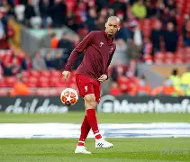 利物浦球员爆发冲突，被裁判红牌罚下(利物浦旧将曝猛料)